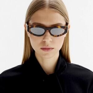 New!!! FENDI Sunglasses FE40177U 56G Authentic
